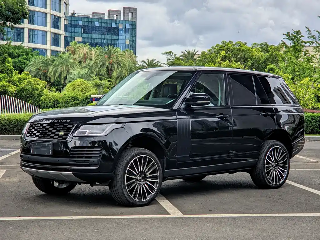 Land Rover Range Rover 2019 — фото 1