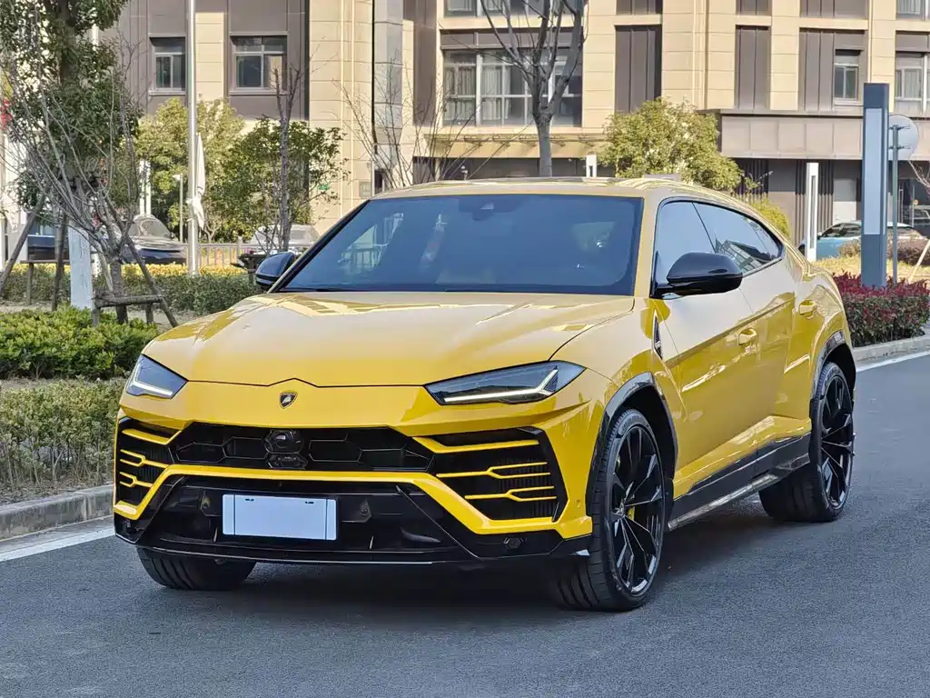 Lamborghini Urus 2018 — фото 1