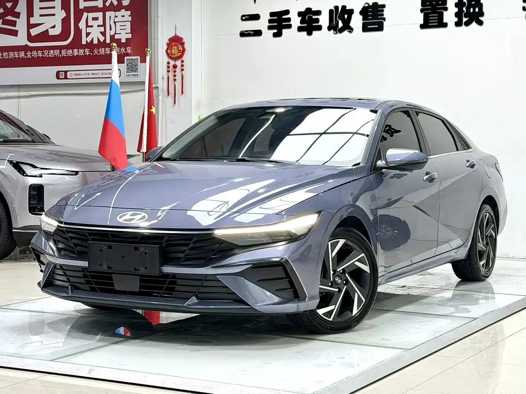 Hyundai Elantra 2023