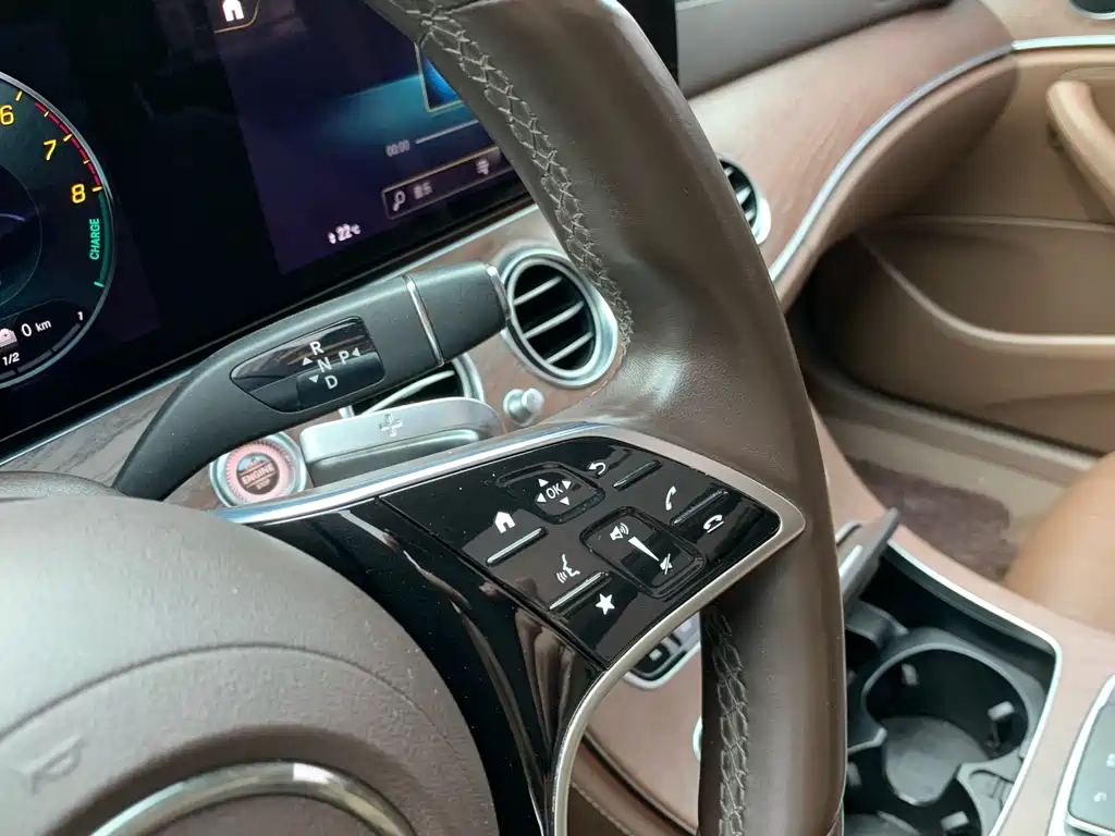 Mercedes-Benz E-Class New Energy 2022 — фото 24