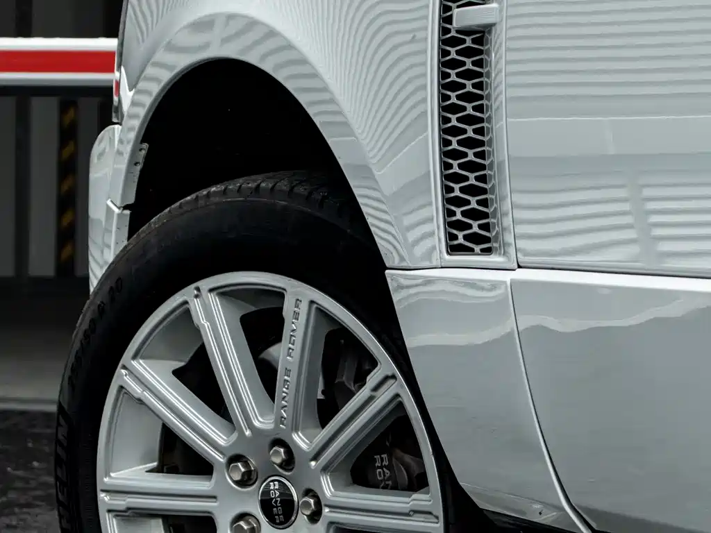 Land Rover Range Rover 2013 — фото 16