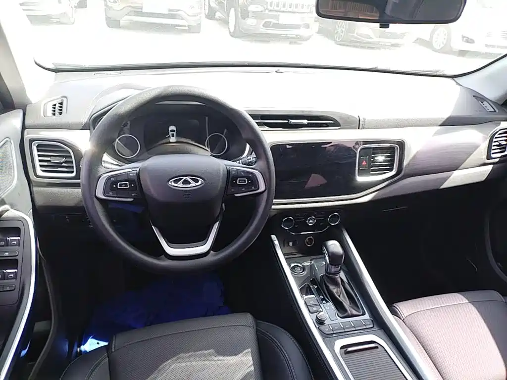 Chery Tiggo 8 2018 — фото 10