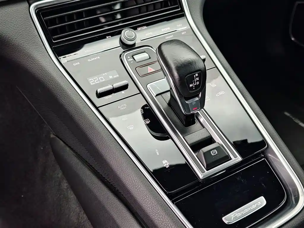 Porsche Panamera 2023 — фото 12