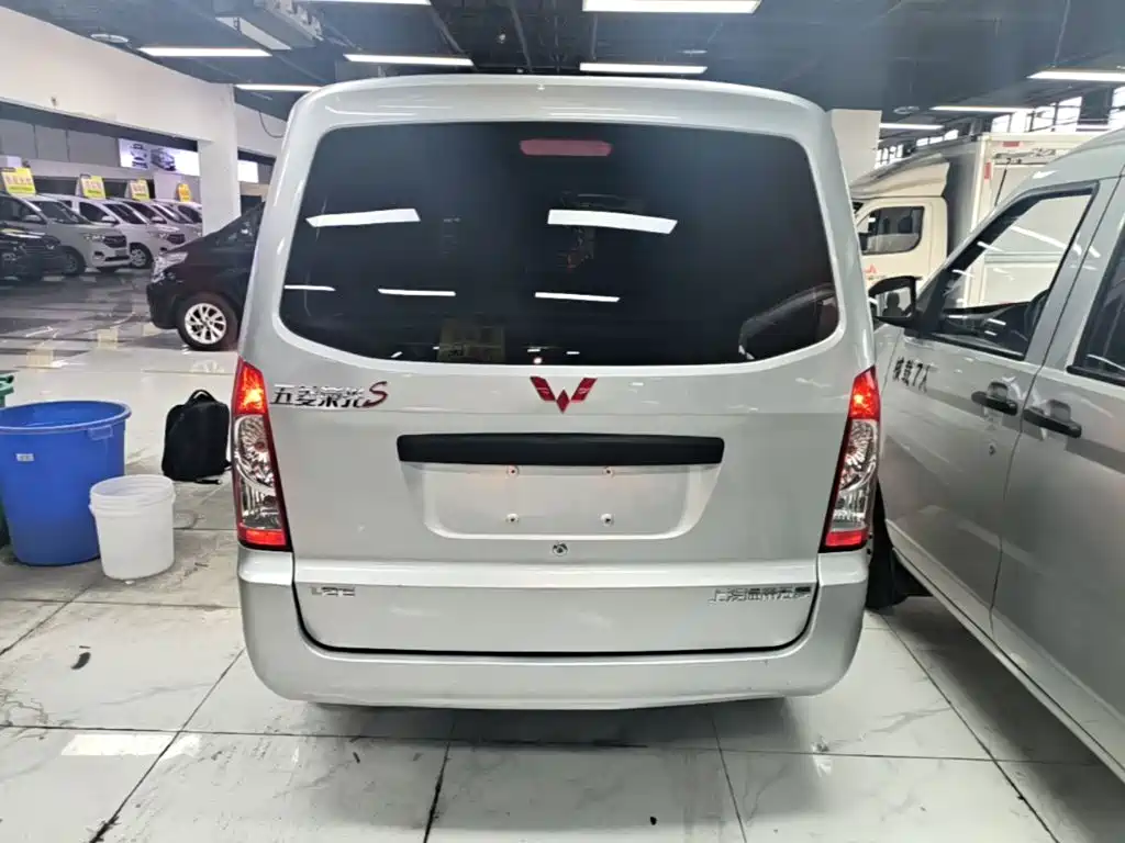 Wuling Rongguang S 2022