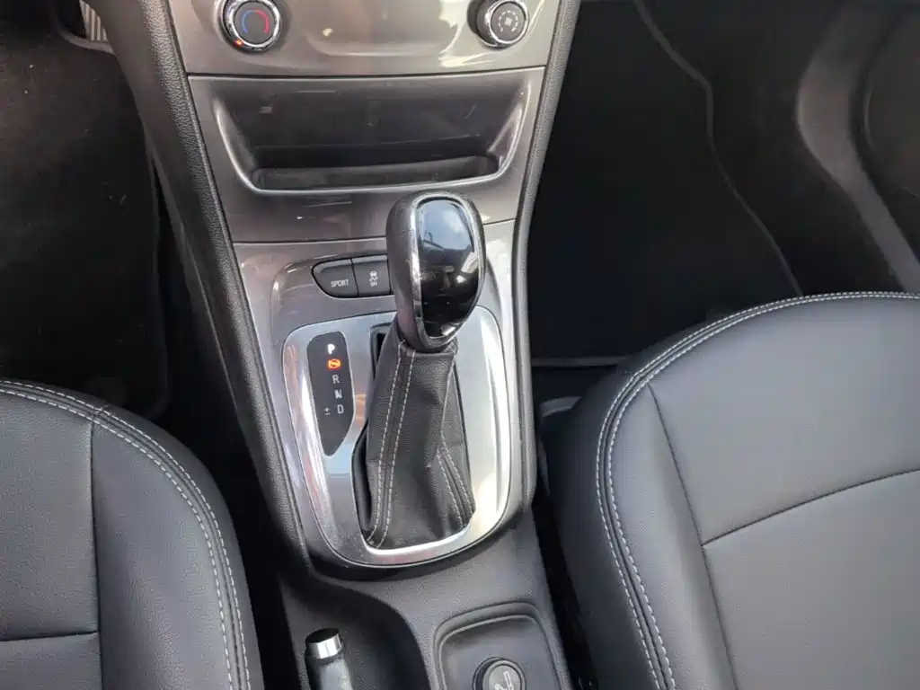 Buick Verano 2017 — фото 14
