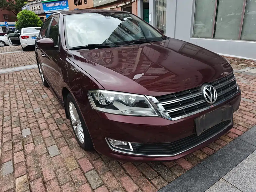 Volkswagen Lavida 2013