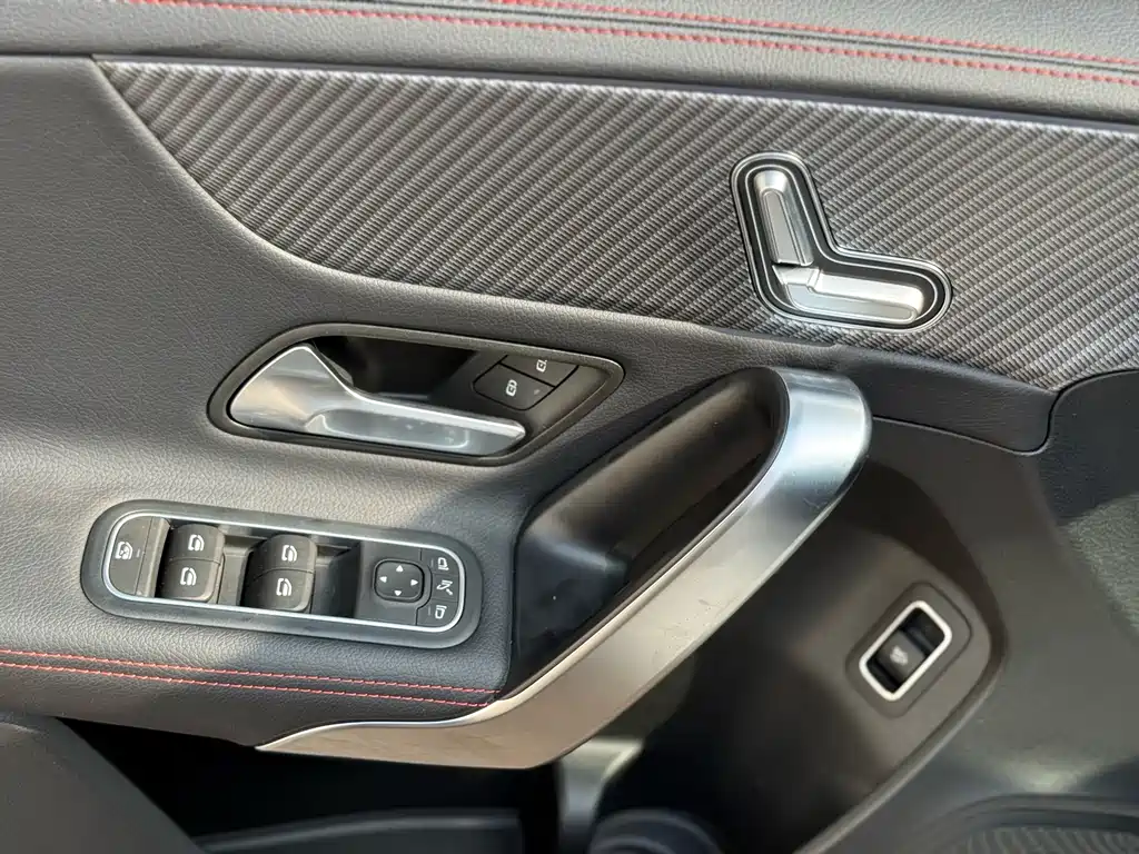 Mercedes-Benz A-Class 2024 — фото 19