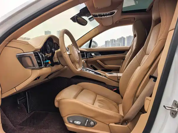 Porsche Panamera 2014
