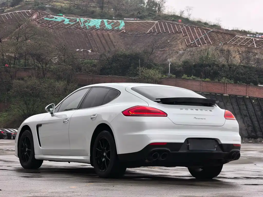 Porsche Panamera 2014 — фото 17