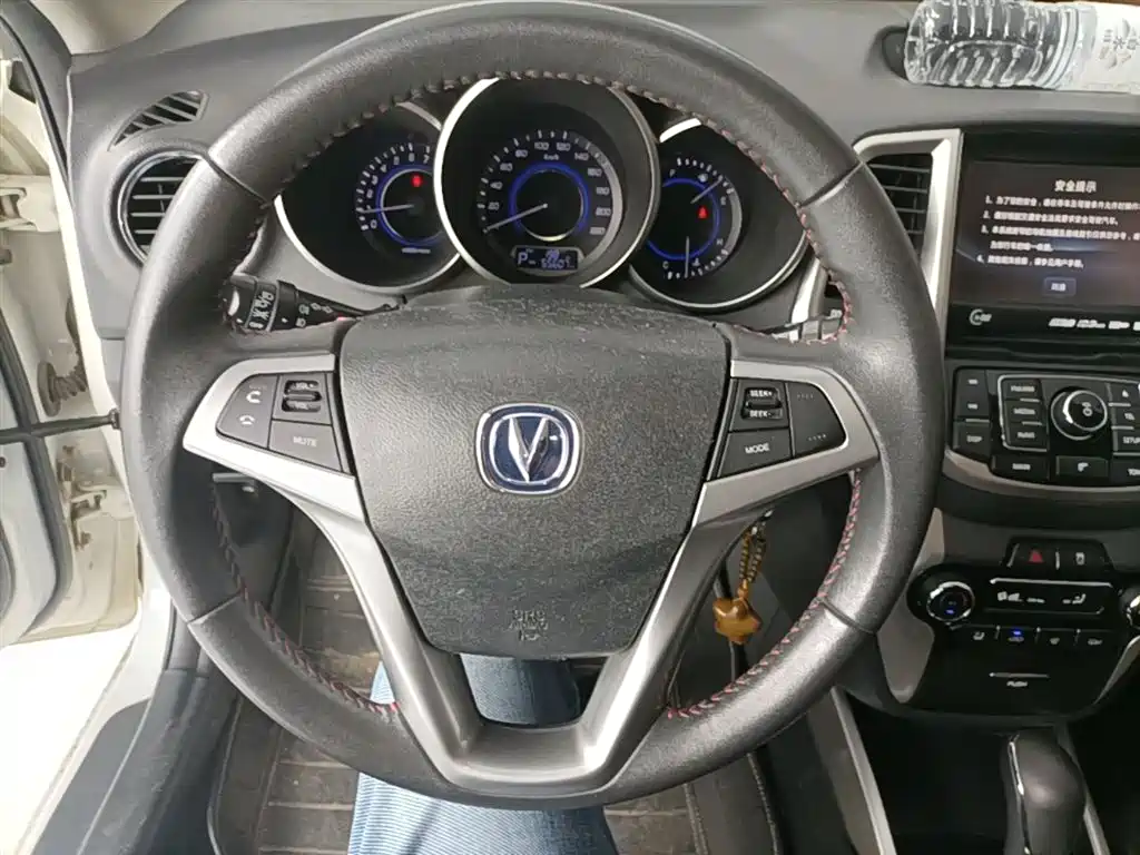 Changan Eado XT 2014 — фото 11