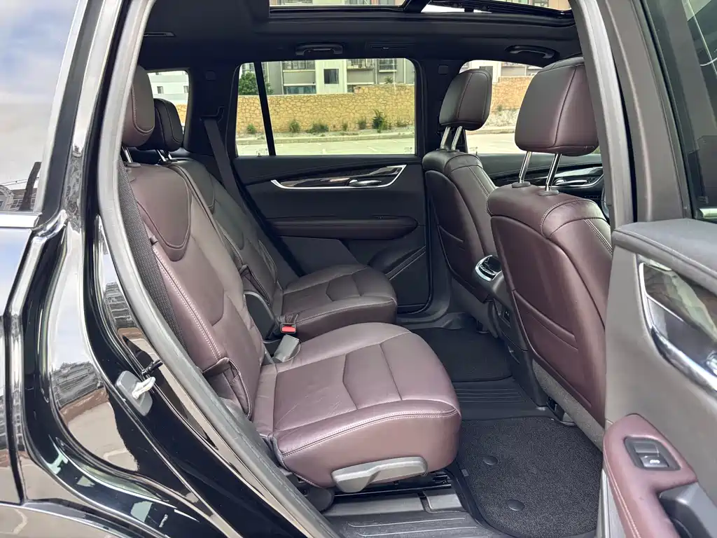 Cadillac XT6 2019 — фото 13