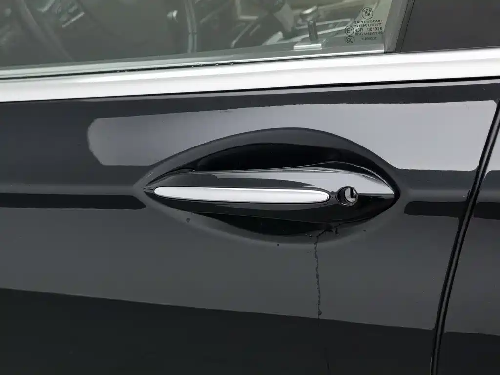 BMW 7 Series 2010 — фото 18