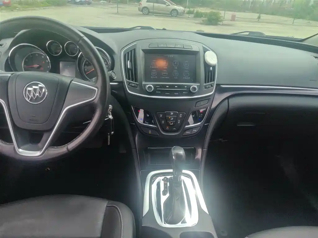 Buick Regal 2014 — фото 13