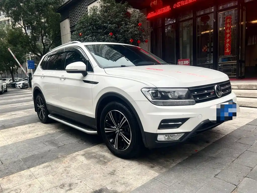 Volkswagen Tiguan L 2021 — фото 3