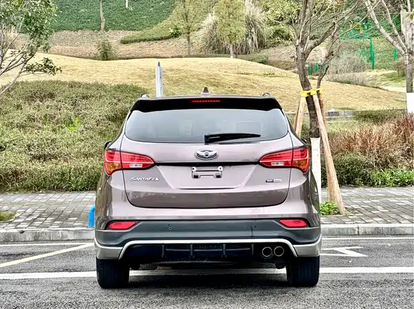 Hyundai Santa Fe 2013