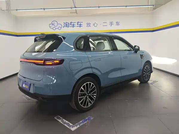 Leapmotor B10 2025
