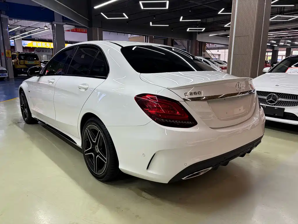 Mercedes-Benz C-Class 2021 — фото 11