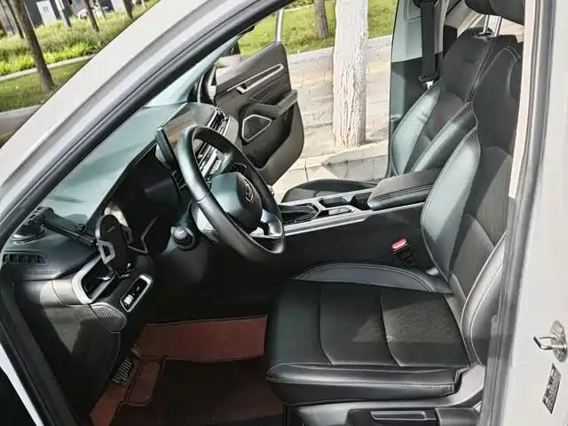 Geely Emgrand 2023 — фото 8