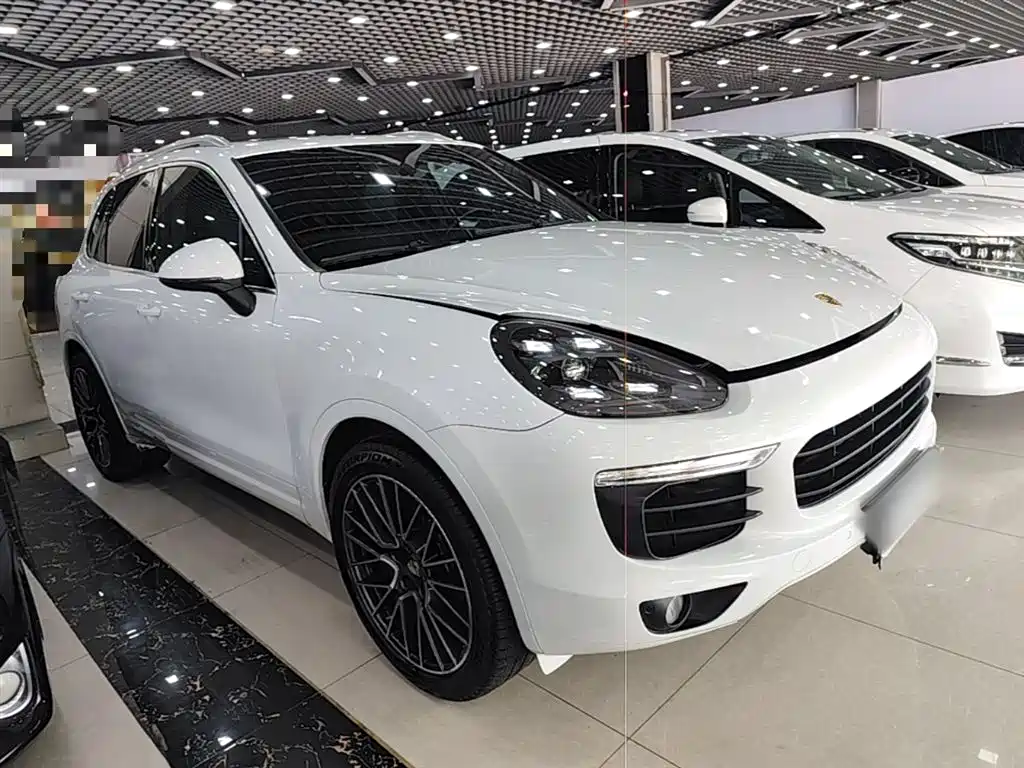 Porsche Cayenne 2015 — фото 4