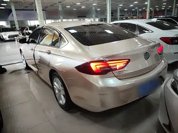 Buick Regal 2018