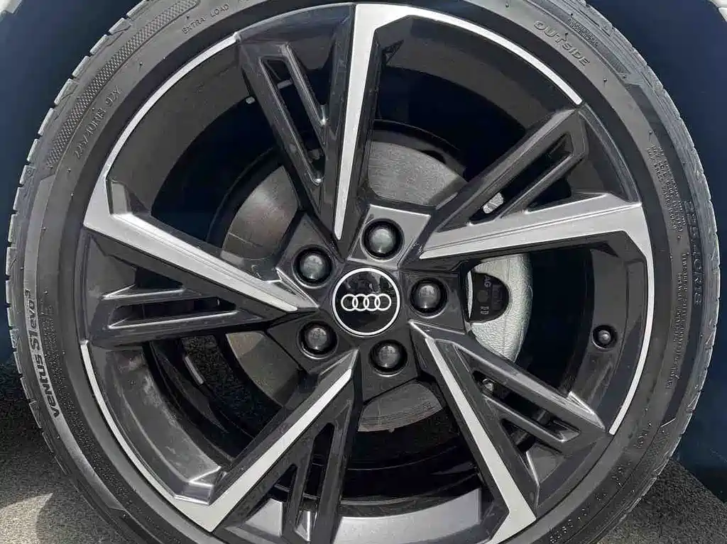 Audi A3 2021 — фото 14