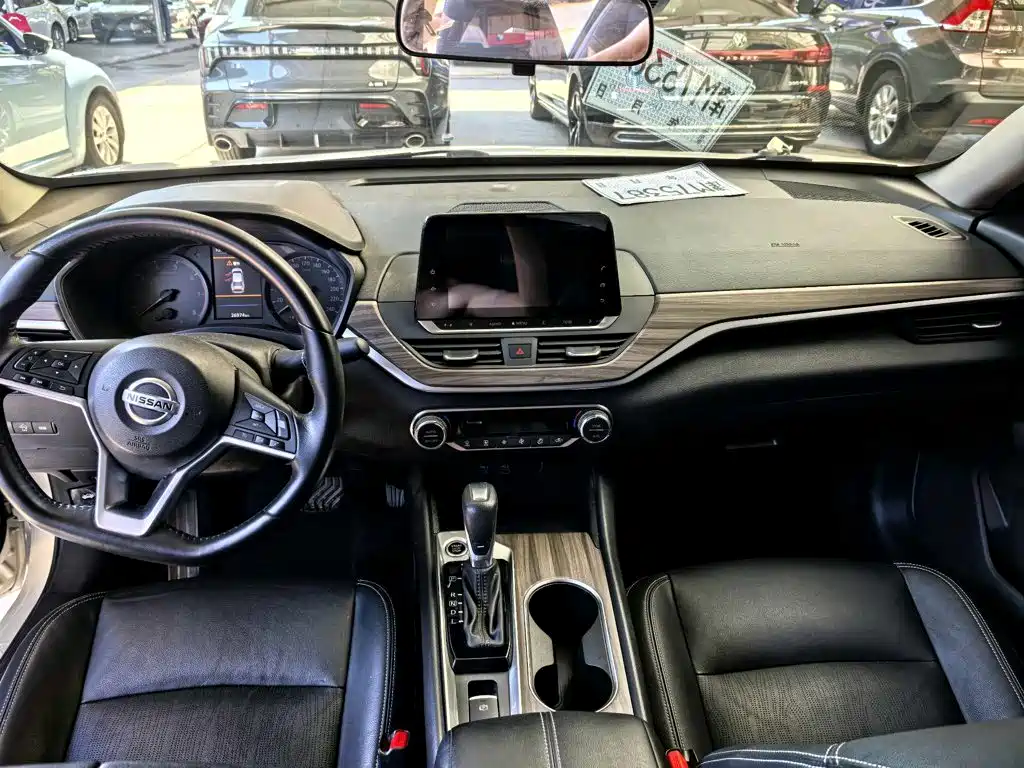 Nissan Teana 2021