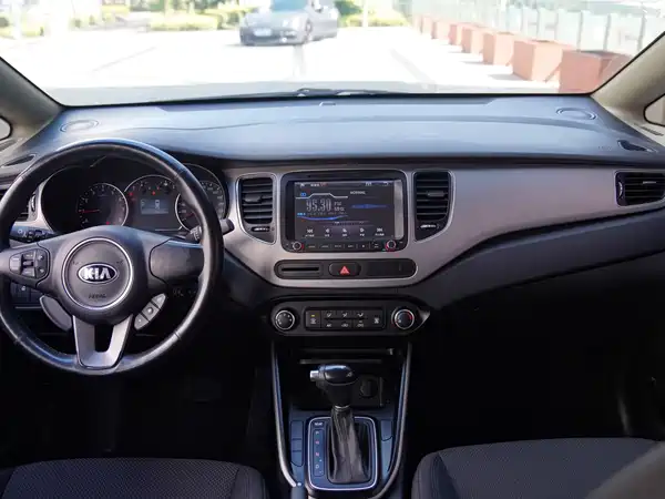 Kia Jiale 2013