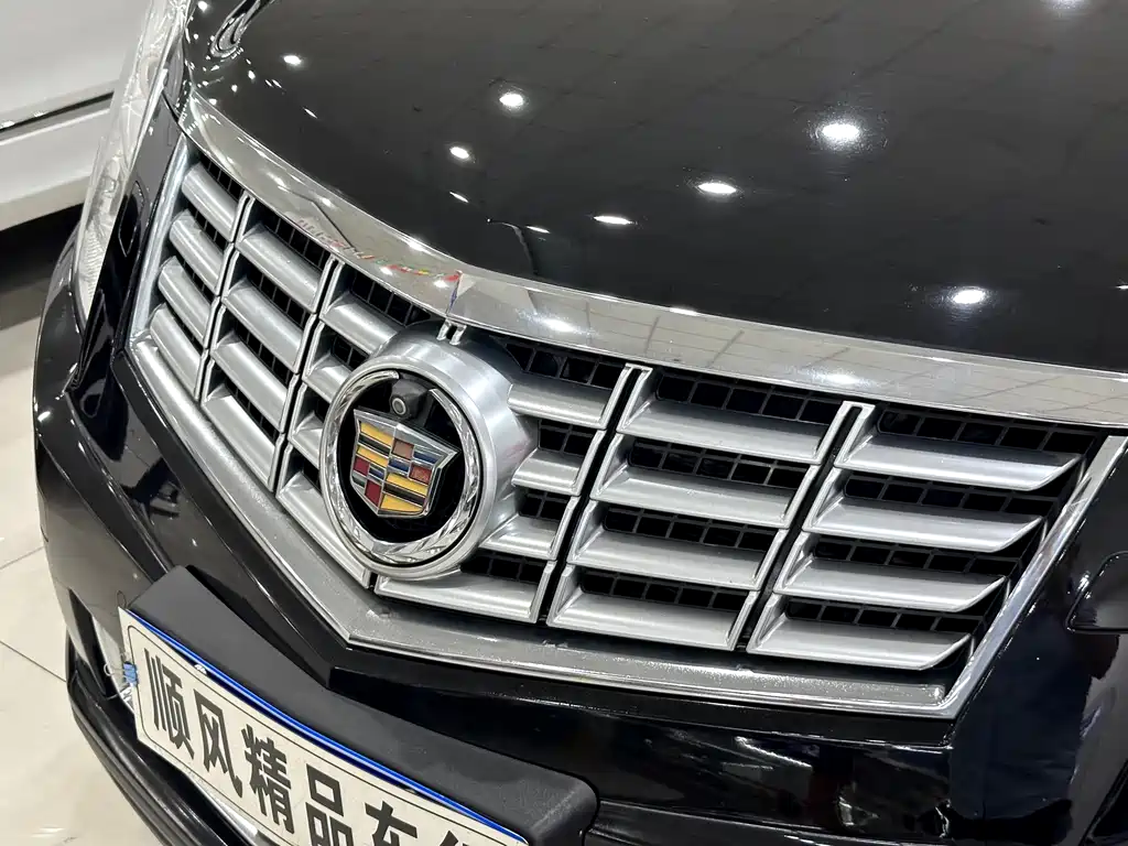 Cadillac SRX 2014 — фото 25