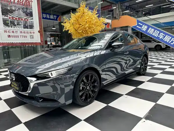 Mazda 3 Axela 2023