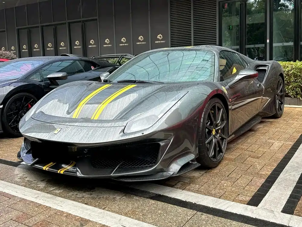 Ferrari 488 2019