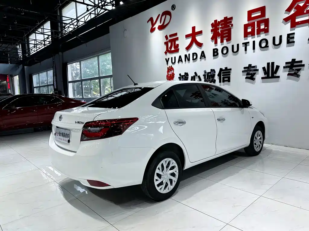 Toyota Vios 2023 — фото 17