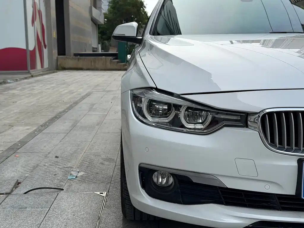 BMW 3 Series 2017 — фото 4