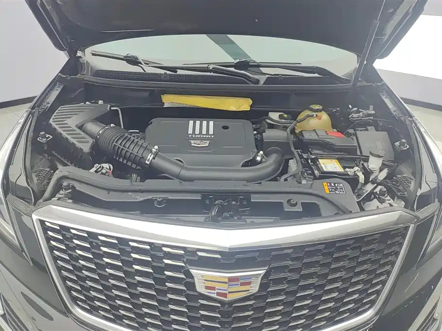 Cadillac XT5 2020 — фото 10