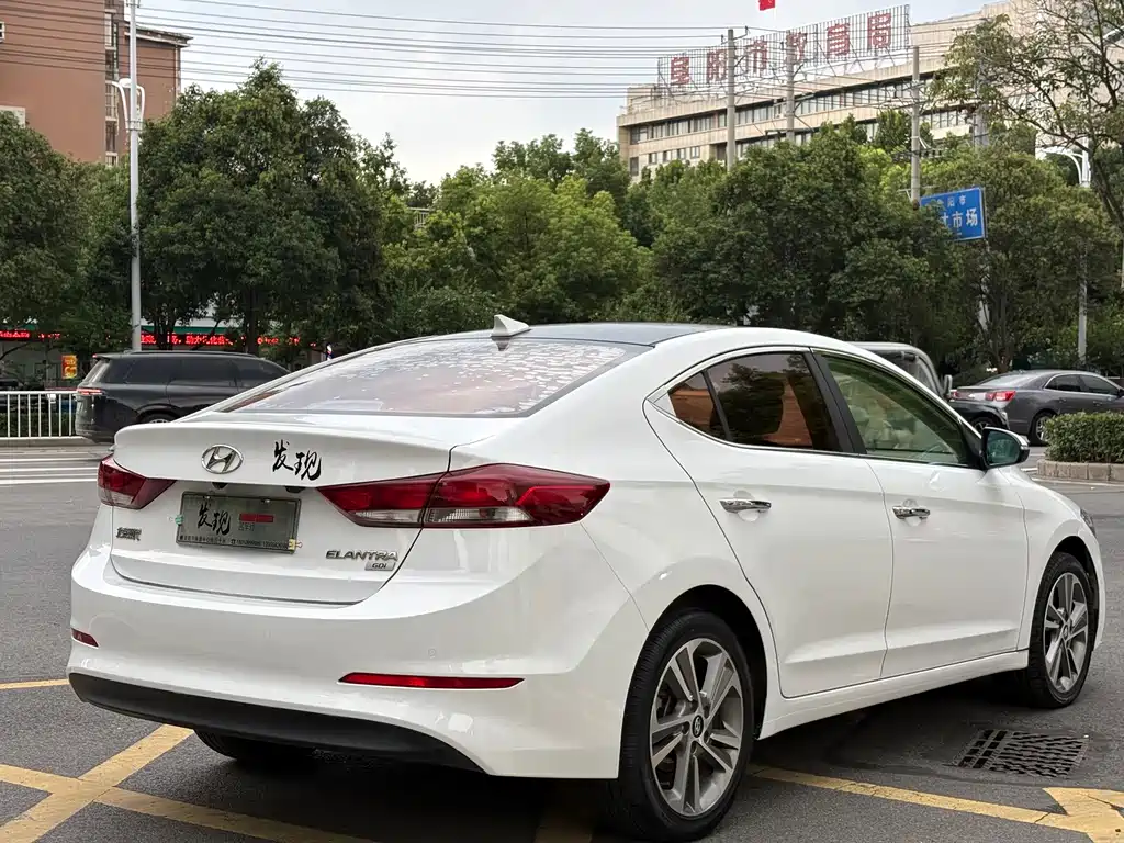 Hyundai Celesta 2017 — фото 11
