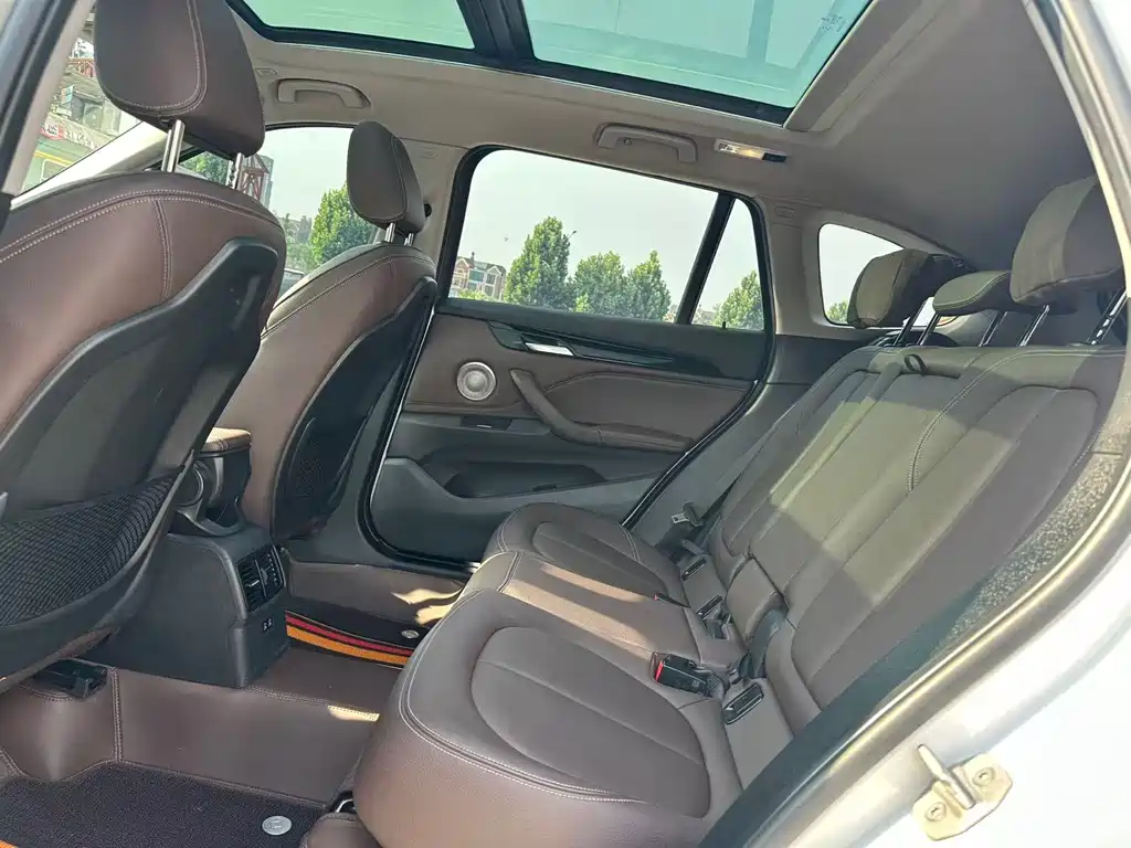 BMW X1 2022 — фото 12