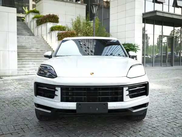 Porsche Cayenne 2024