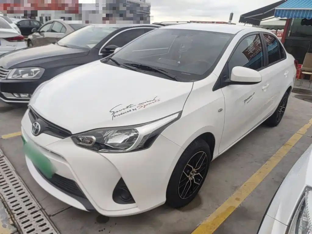 Toyota Yaris L 2017