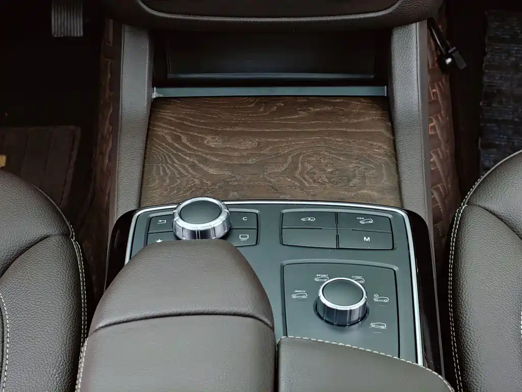 Mercedes-Benz GLE 2018 — фото 17