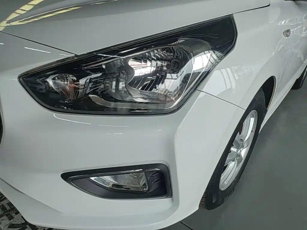 Hyundai Accent 2019 — фото 24
