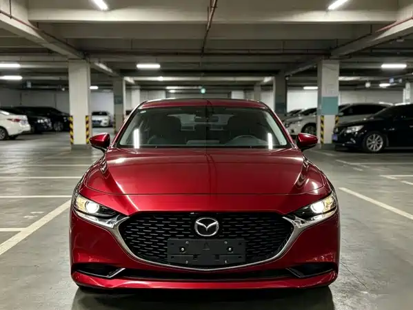 Mazda 3 Axela 2024