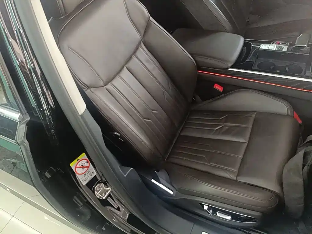 Audi A8 2020 — фото 25