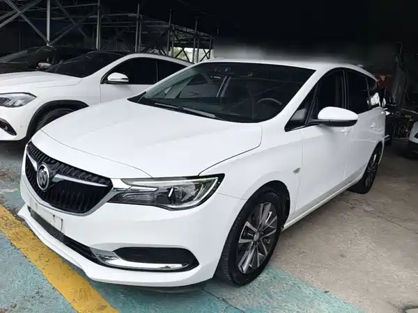 Buick GL6 2018