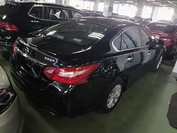Nissan Teana 2017
