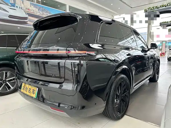 Li Auto L8 2023