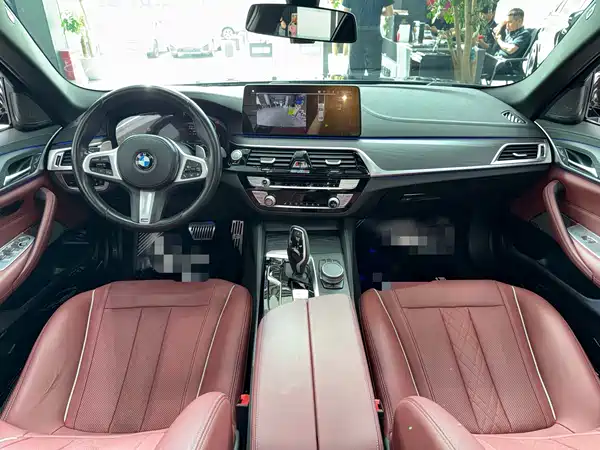 BMW 5 Series 2021