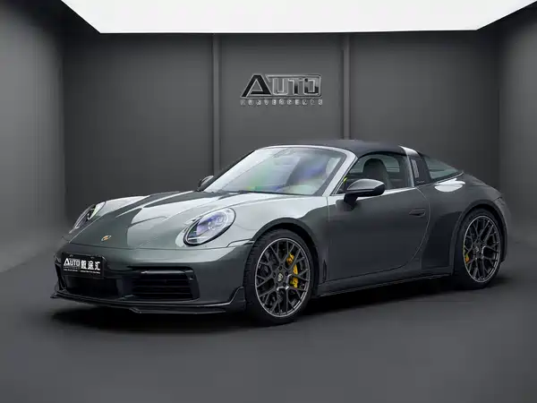 Porsche 911 2021