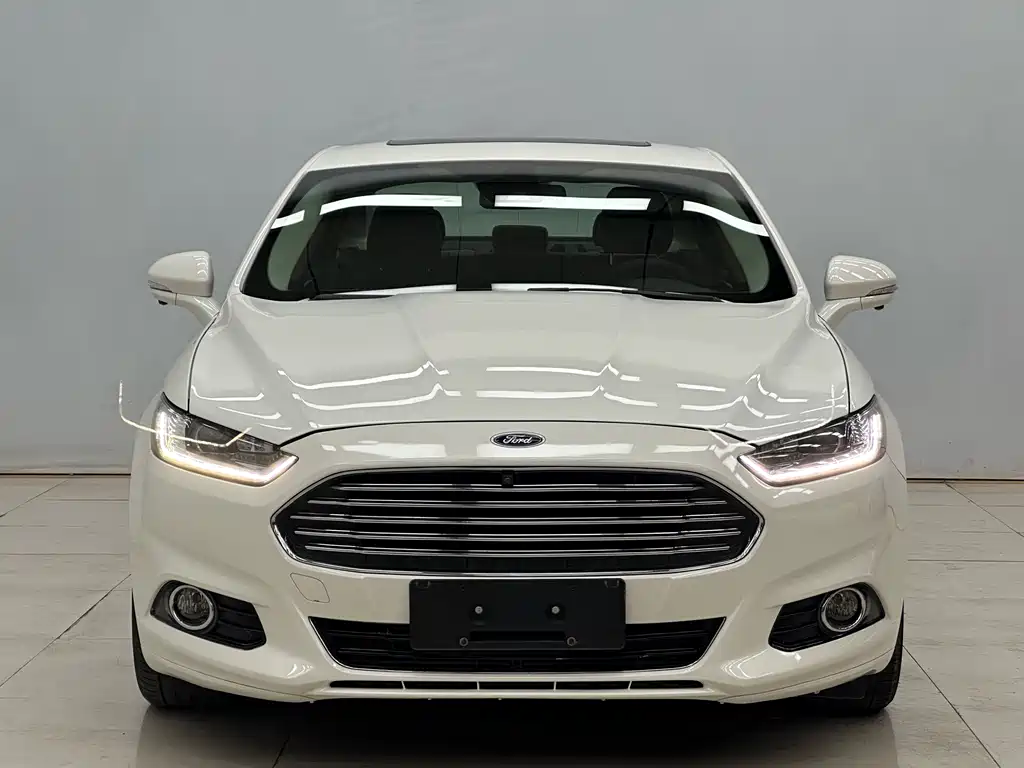 Ford Mondeo 2016 — фото 11