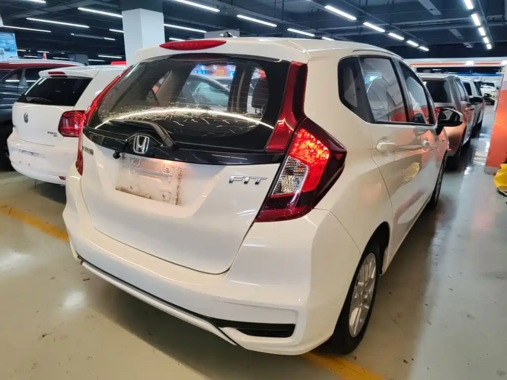 Honda Fit 2018 — фото 7