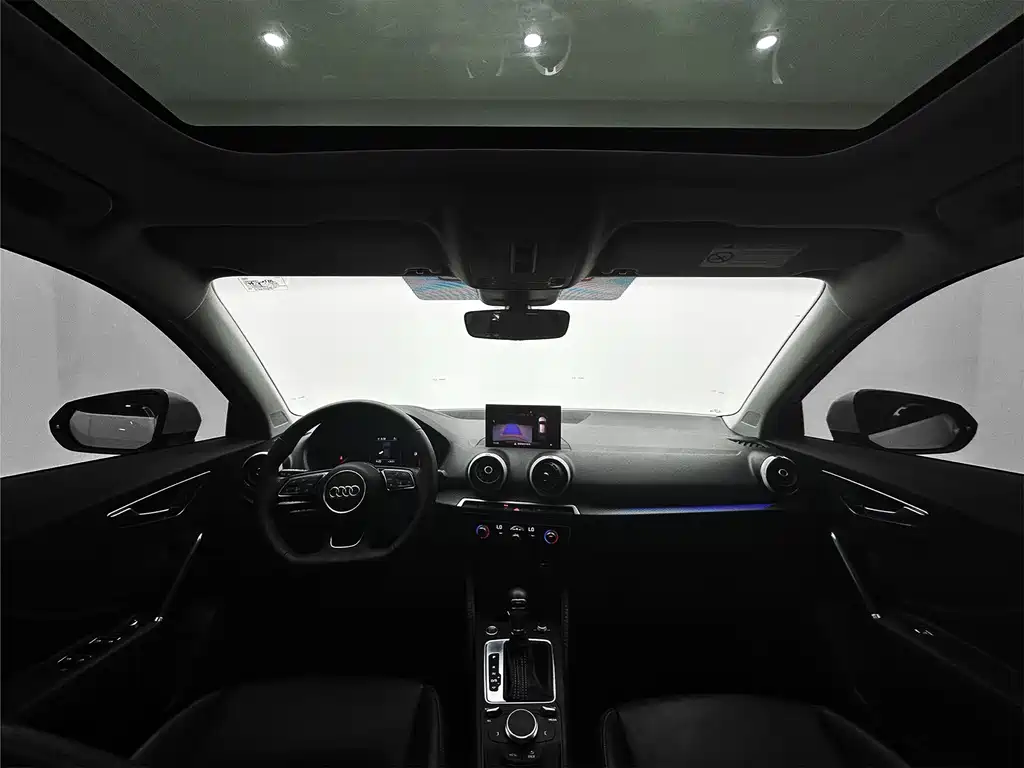 Audi Q2L 2022 — фото 10