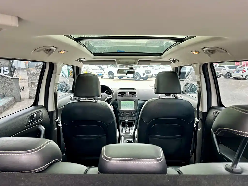 Skoda Yeti 2018 — фото 10